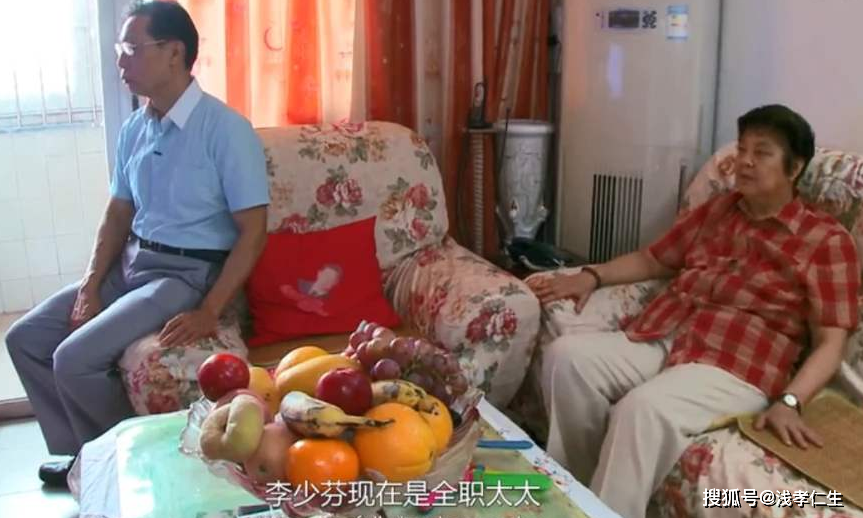 南山文体中心游泳免费_阿旺新传钟子聪游泳_钟南山女儿游泳冠军