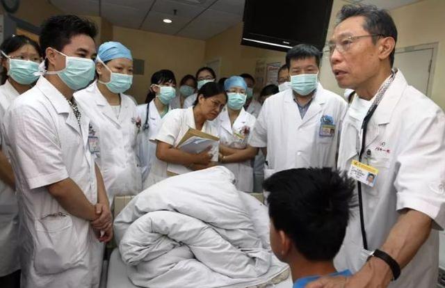 钟南山女儿游泳冠军_贾静雯女儿游泳视频_伦敦奥运会游泳女冠军是谁