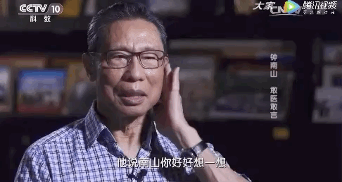 贾静雯女儿游泳视频_伦敦奥运会游泳女冠军是谁_钟南山女儿游泳冠军