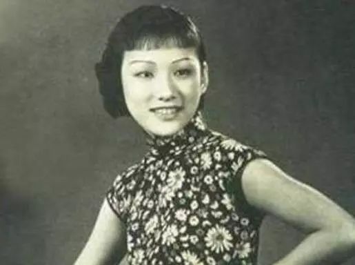 游泳冠军钟惟月_钟南山女儿游泳冠军_南山文体中心冬天游泳