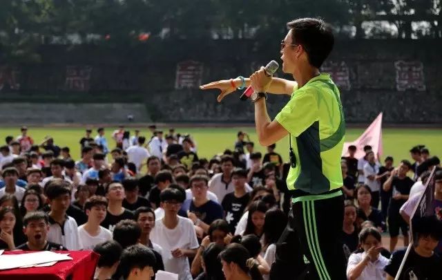 高中学校运动会_高中运动会比赛_高中运动会赛程