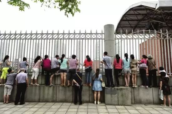 幼儿在园趣事记录简短_入园生活趣事_幼儿园入园趣事