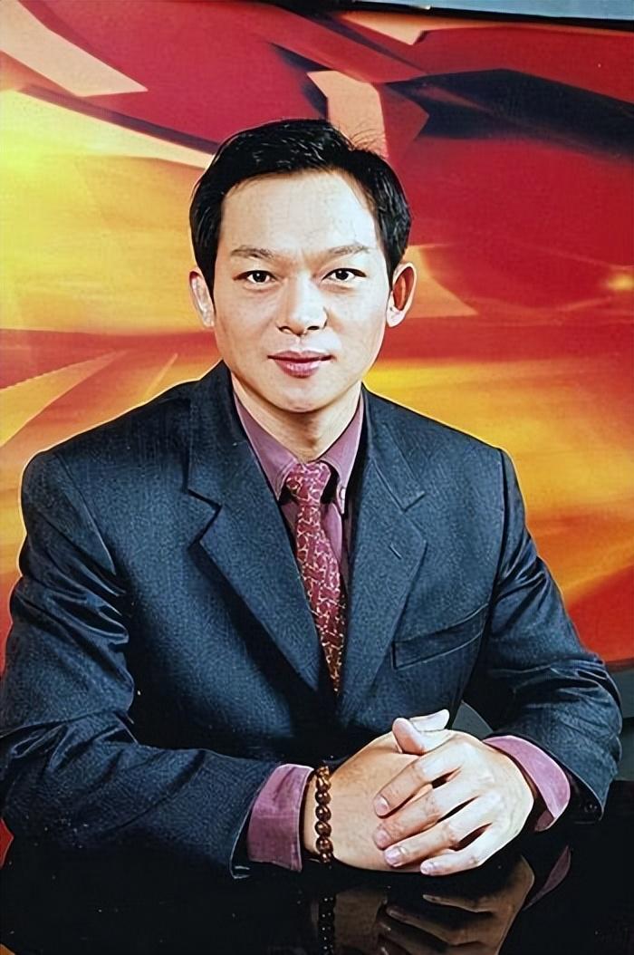 游泳冠军拖鞋是谁的_游泳运动员拖鞋_游泳拖鞋什么牌子好
