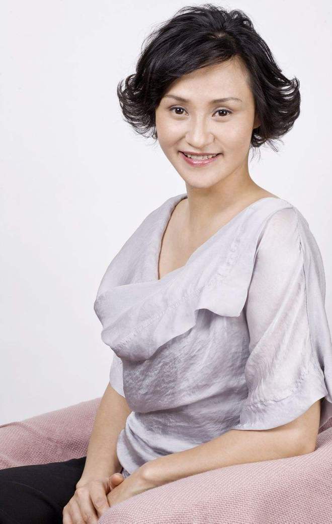 游泳冠军拖鞋是谁的_游泳拖鞋什么牌子好_游泳运动员拖鞋