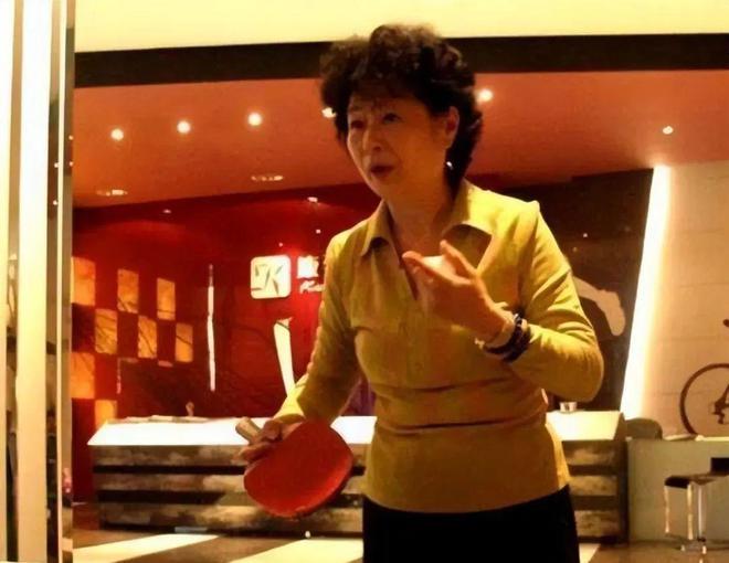 游泳冠军女孩_女儿的游泳老师是奥运冠军_游泳奥运冠军女儿老师是谁